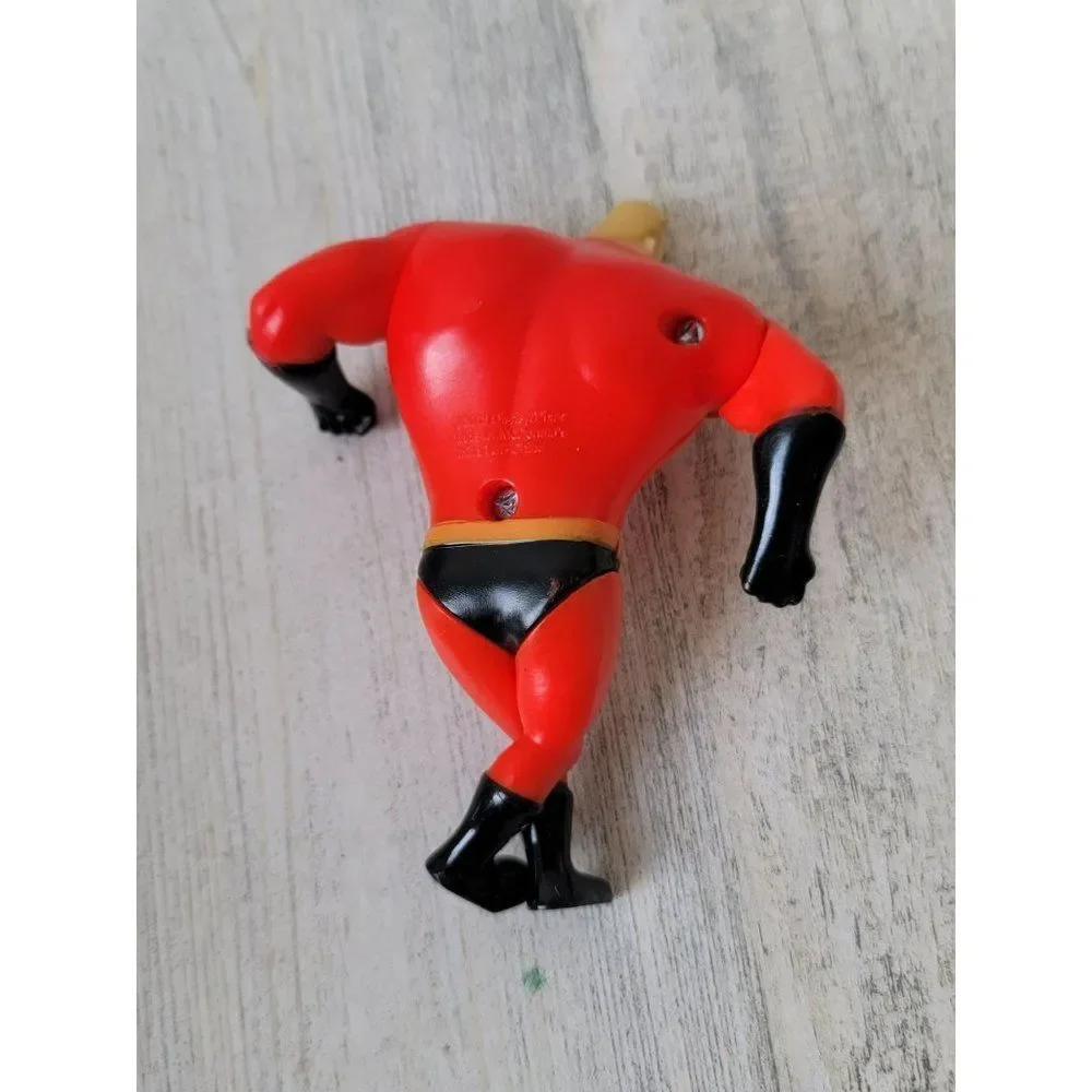 Mr Incredible superhero‎ McDonald's red toy figure
